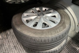 musta Volkswagen Transporter 2016 kuva 20.