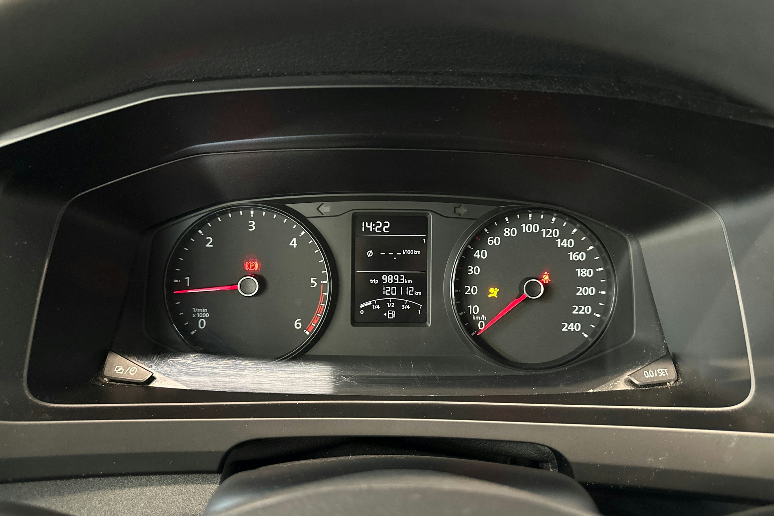 Musta Volkswagen TRANSPORTER 2016 kuva 18.