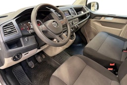valkoinen Volkswagen Transporter 2017 kuva 8.