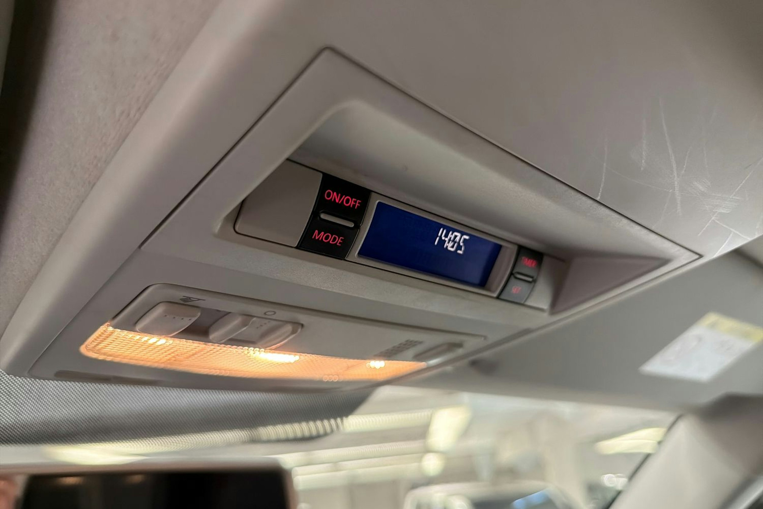 valkoinen Volkswagen Transporter 2017 kuva 21.