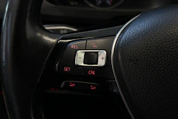 valkoinen Volkswagen Transporter 2016 kuva 11.