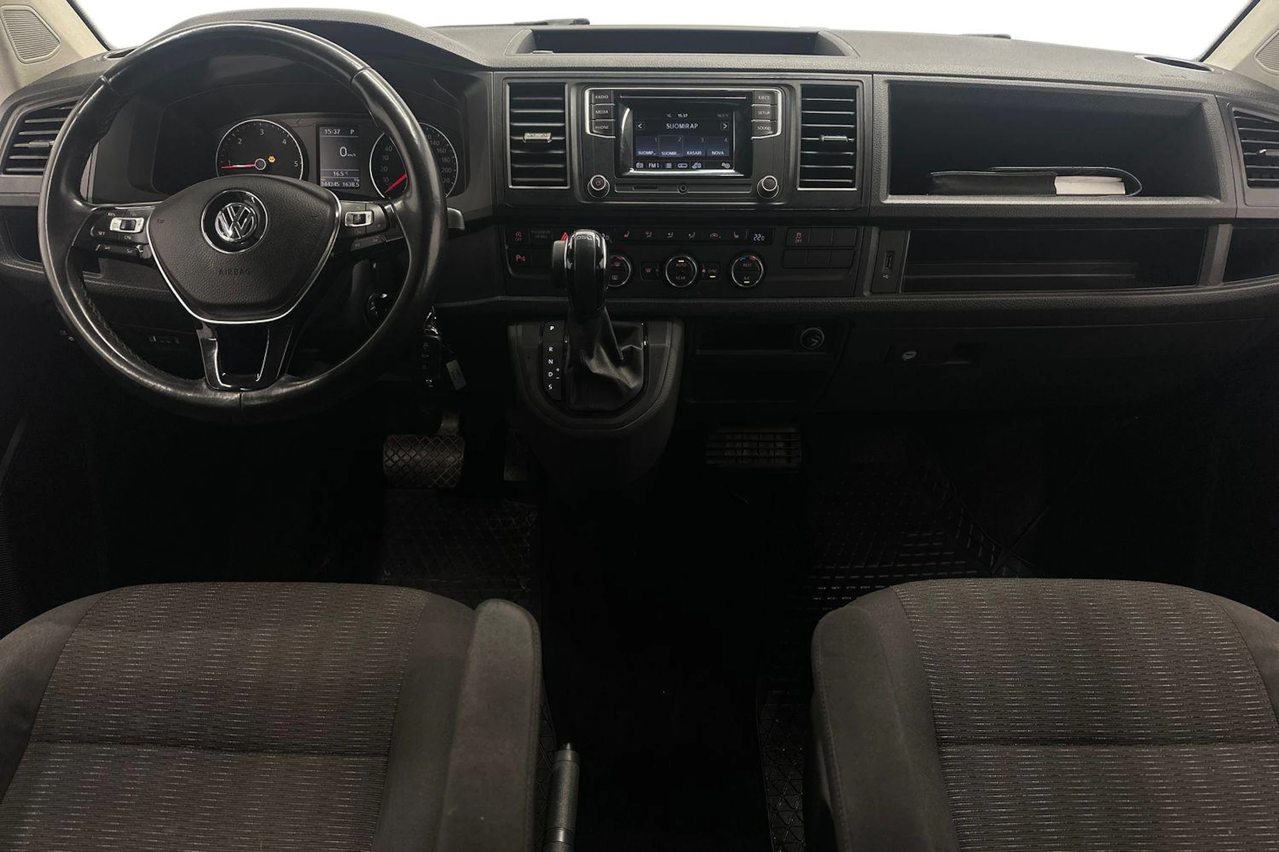 harmaa Volkswagen Transporter 2016 kuva 7.