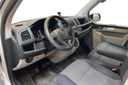 valkoinen Volkswagen Transporter 2016 kuva 3.