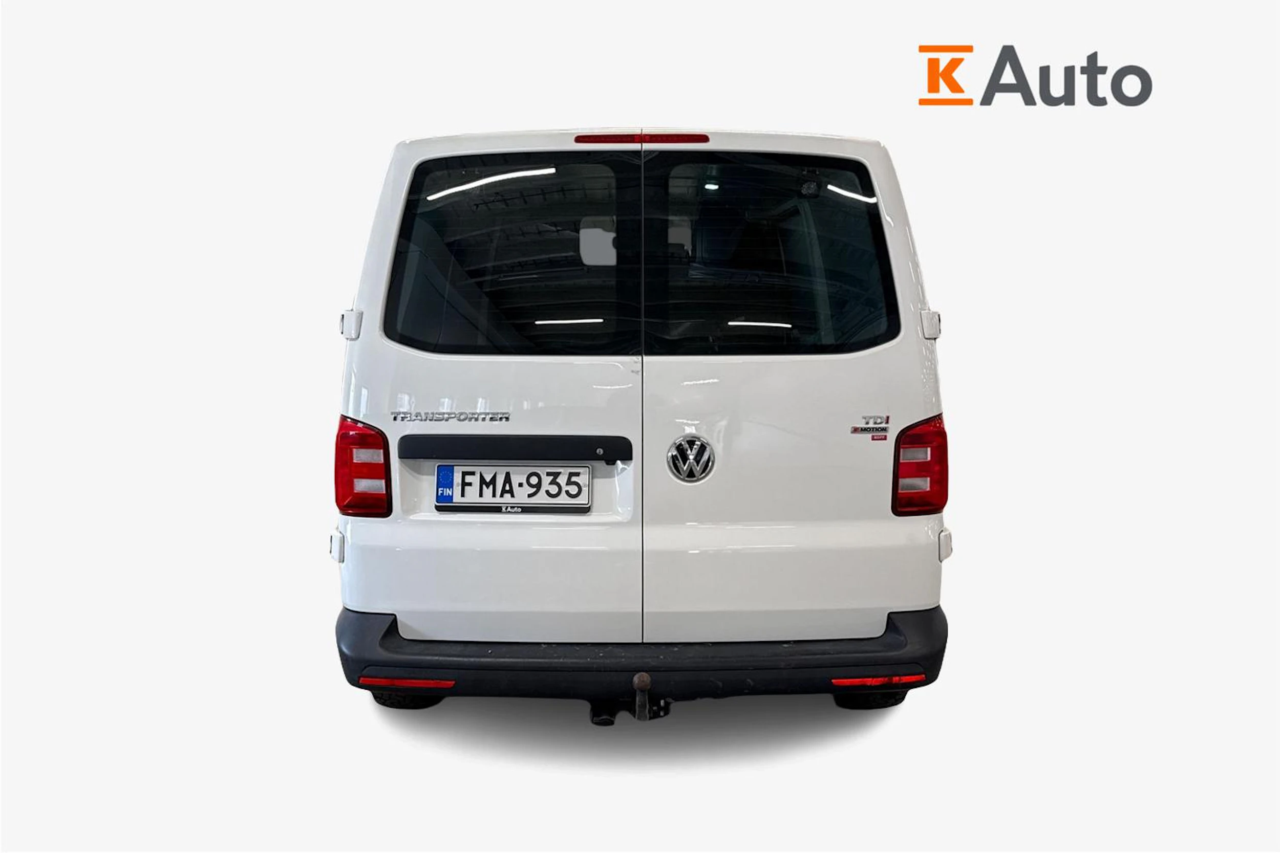 valkoinen Volkswagen Transporter 2016 kuva 4.
