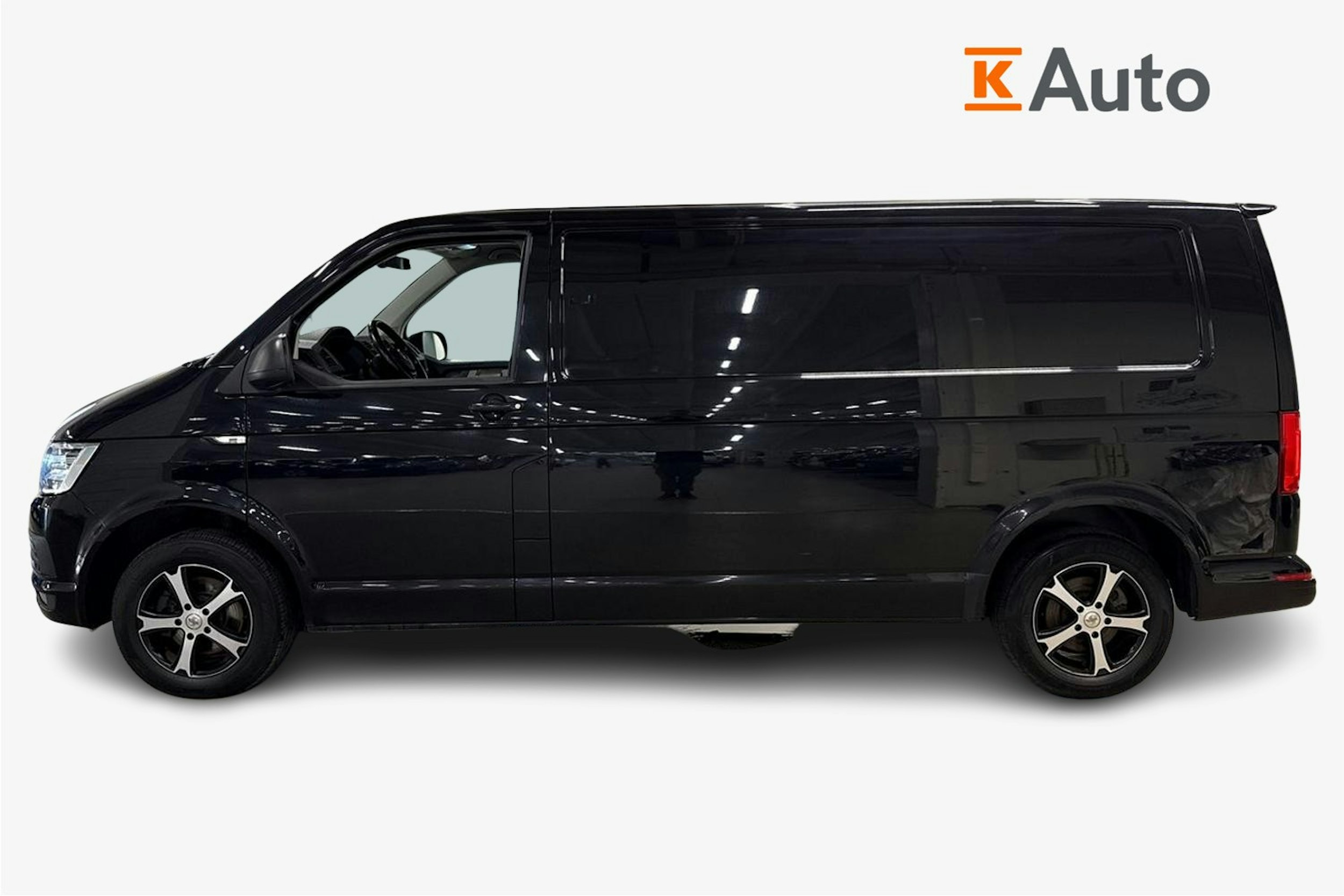 Musta Volkswagen TRANSPORTER 2016 kuva 6.
