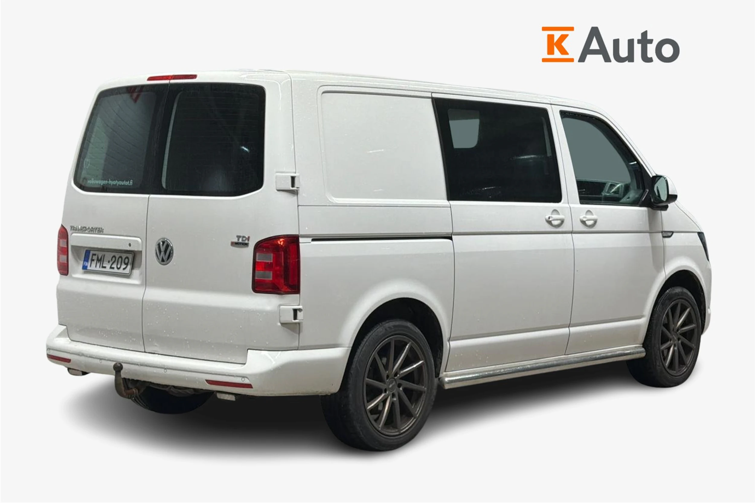valkoinen Volkswagen Transporter 2016 kuva 2.