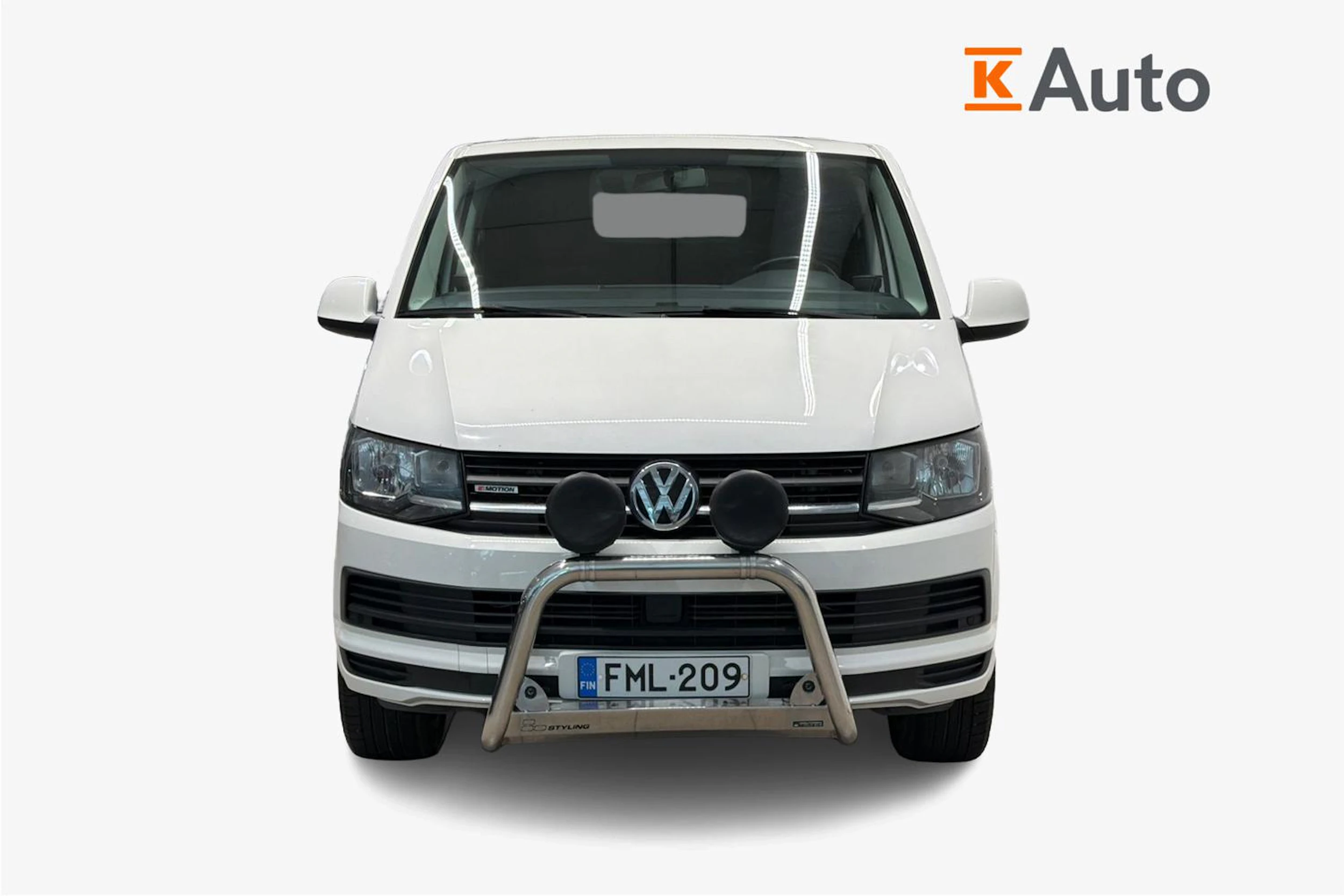 valkoinen Volkswagen Transporter 2017 kuva 4.