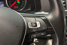 valkoinen Volkswagen Transporter 2017 kuva 14.