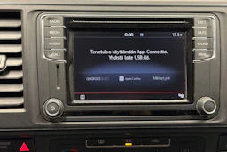 valkoinen Volkswagen Transporter 2017 kuva 18.
