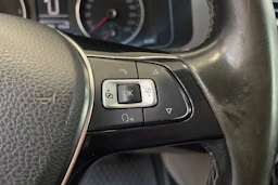 valkoinen Volkswagen Transporter 2016 kuva 20.