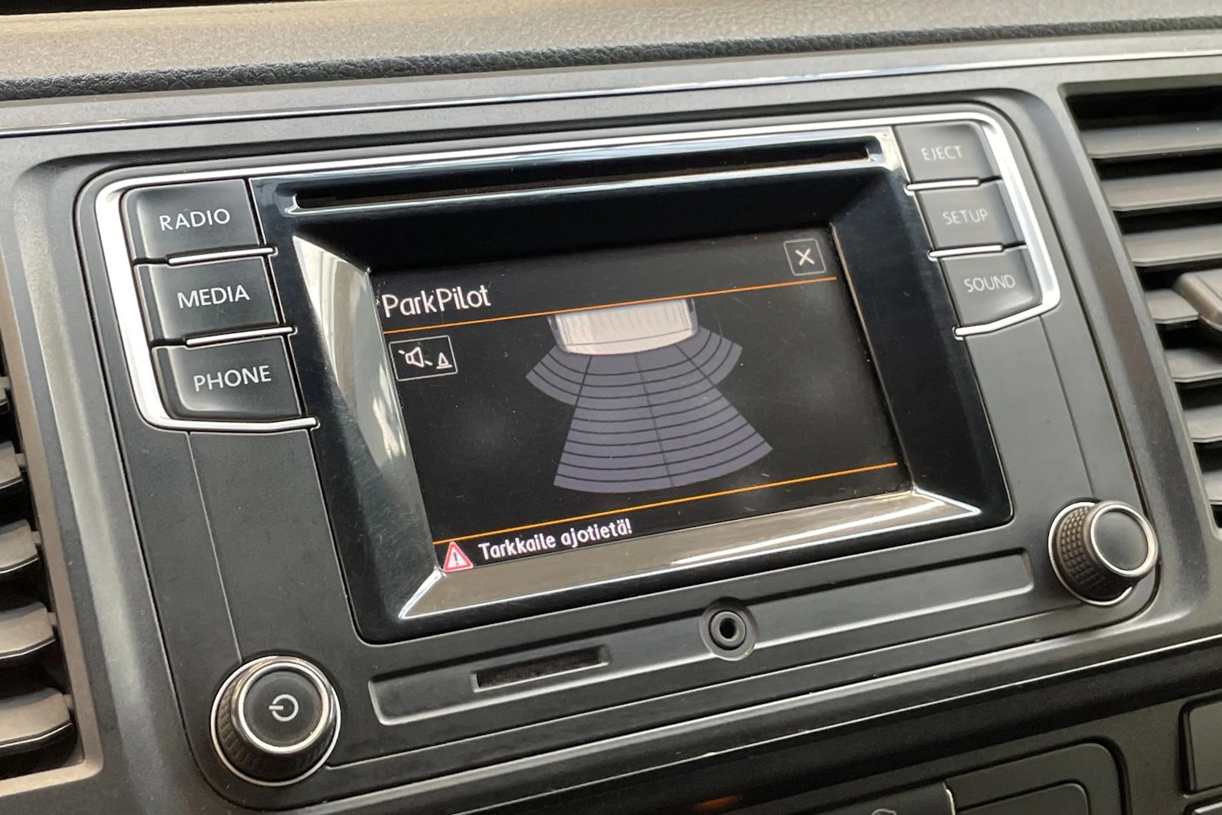 valkoinen Volkswagen Transporter 2016 kuva 25.