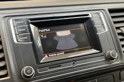 valkoinen Volkswagen Transporter 2016 kuva 25.