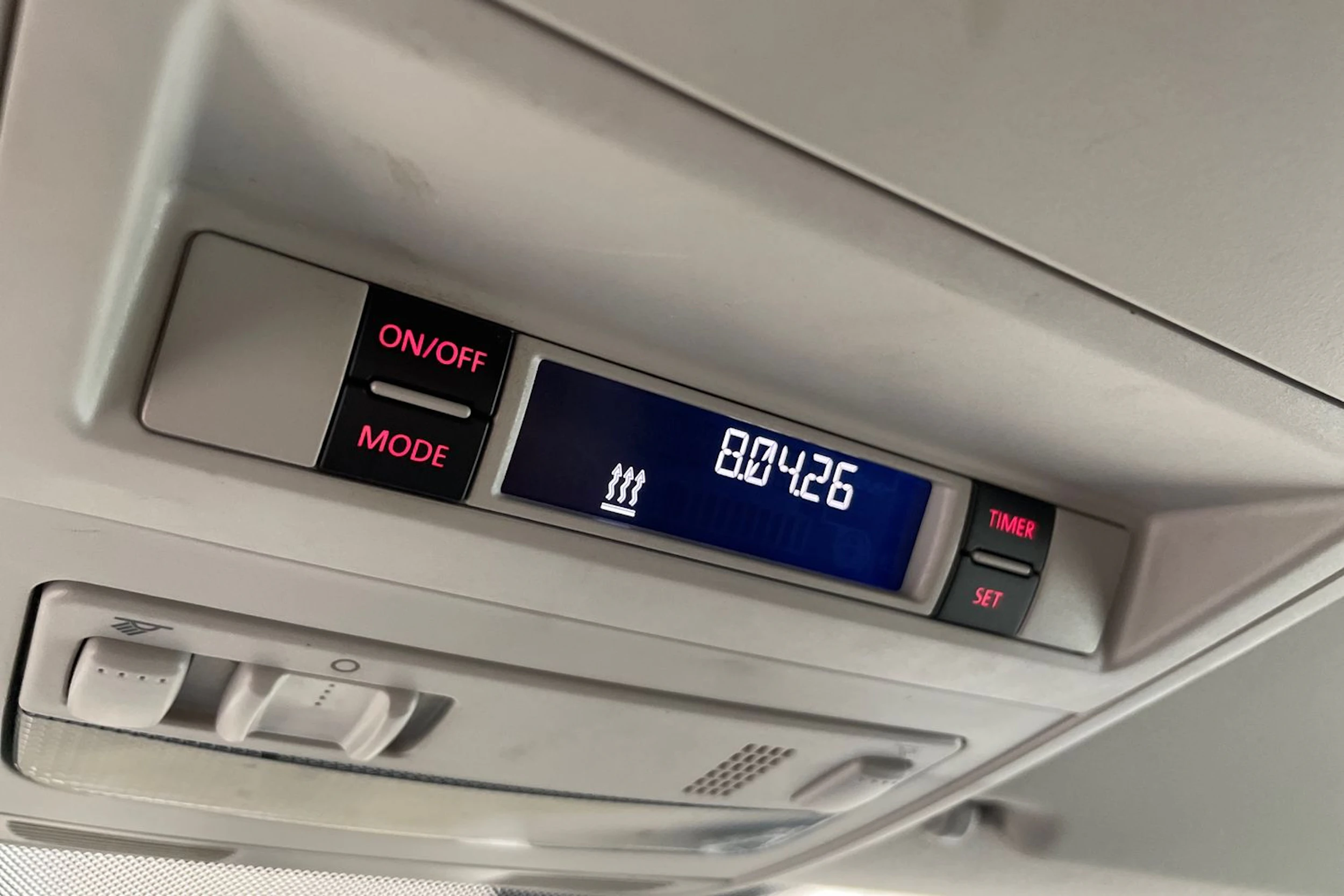 valkoinen Volkswagen Transporter 2016 kuva 31.