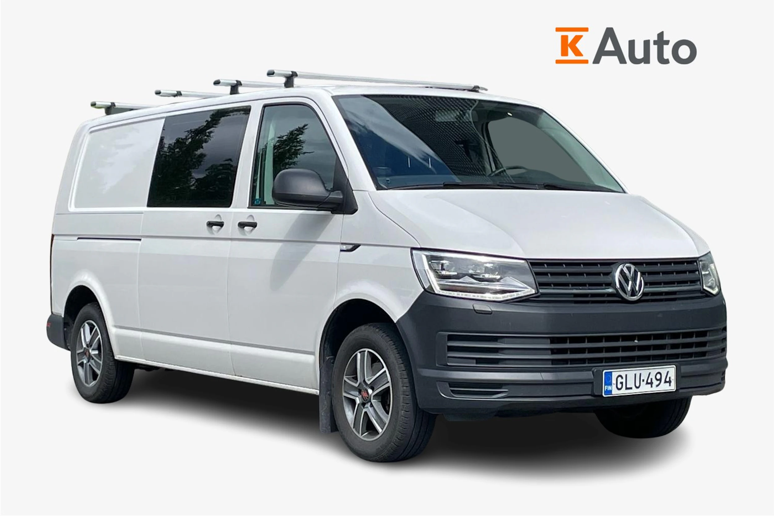 valkoinen Volkswagen Transporter 2016 kuva 1.