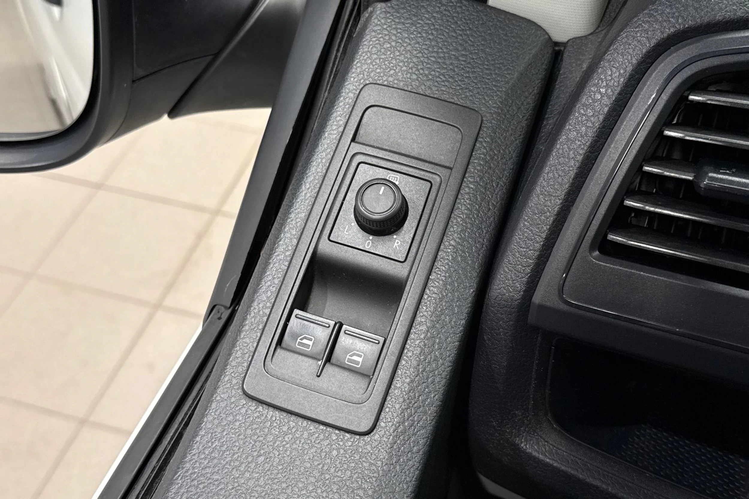 Valkoinen Volkswagen TRANSPORTER 2016 kuva 17.