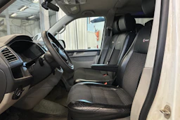 valkoinen Volkswagen Transporter 2016 kuva 4.