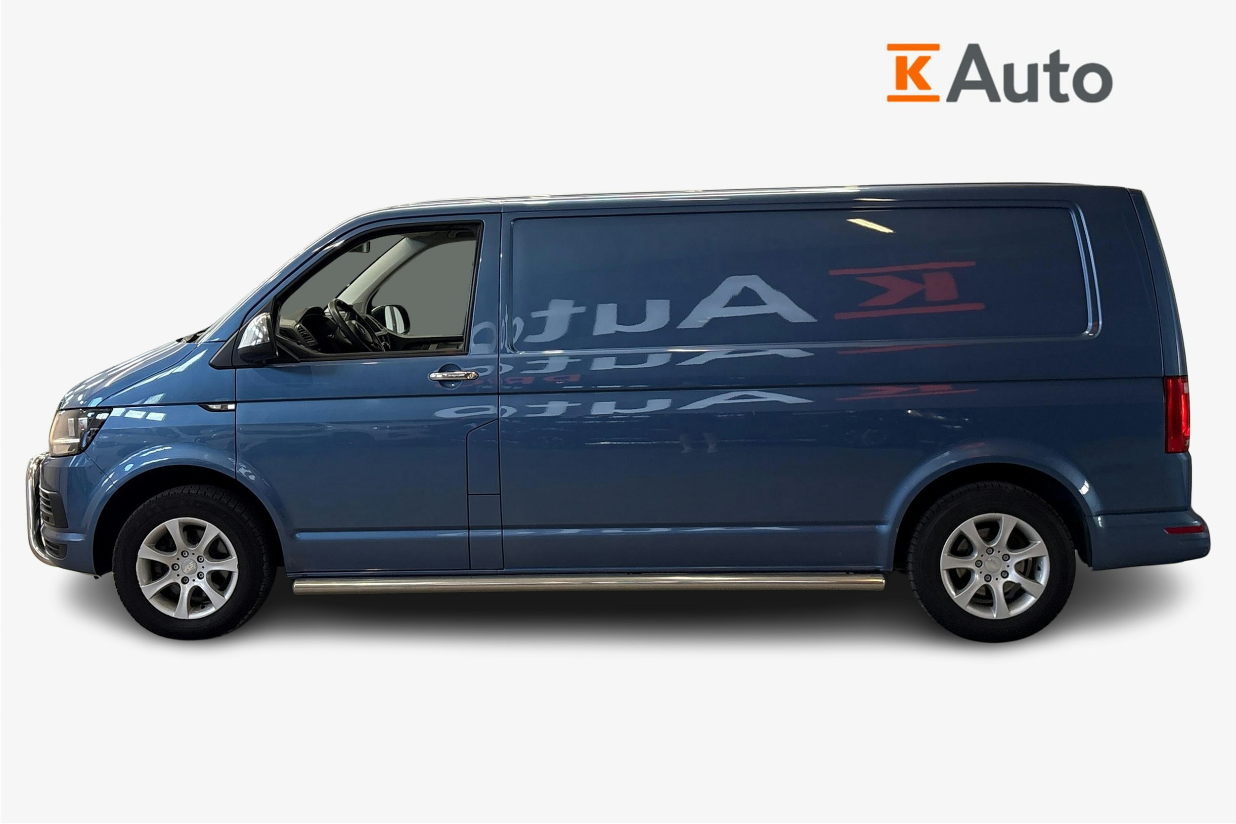 sininen Volkswagen Transporter 2016 kuva 5.