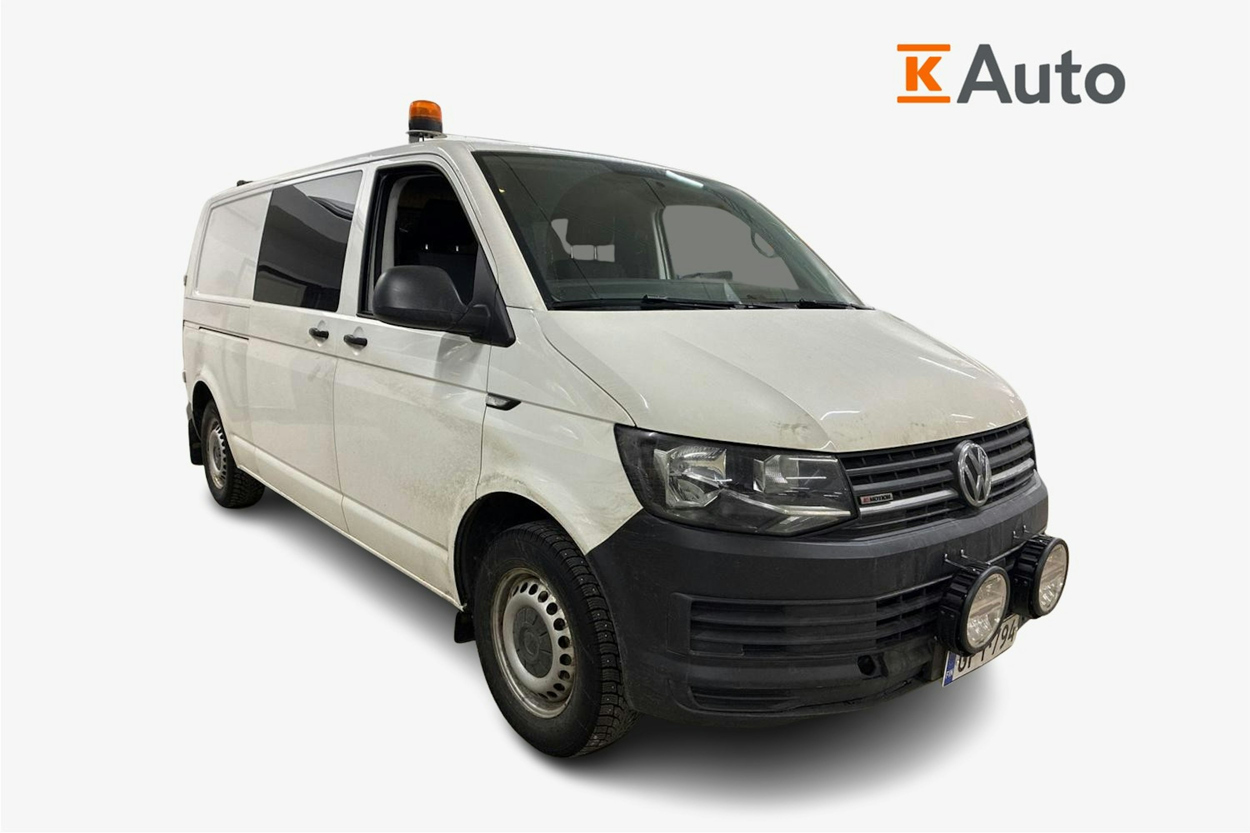 valkoinen Volkswagen Transporter 2016 kuva 1.