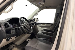 valkoinen Volkswagen Transporter 2016 kuva 3.