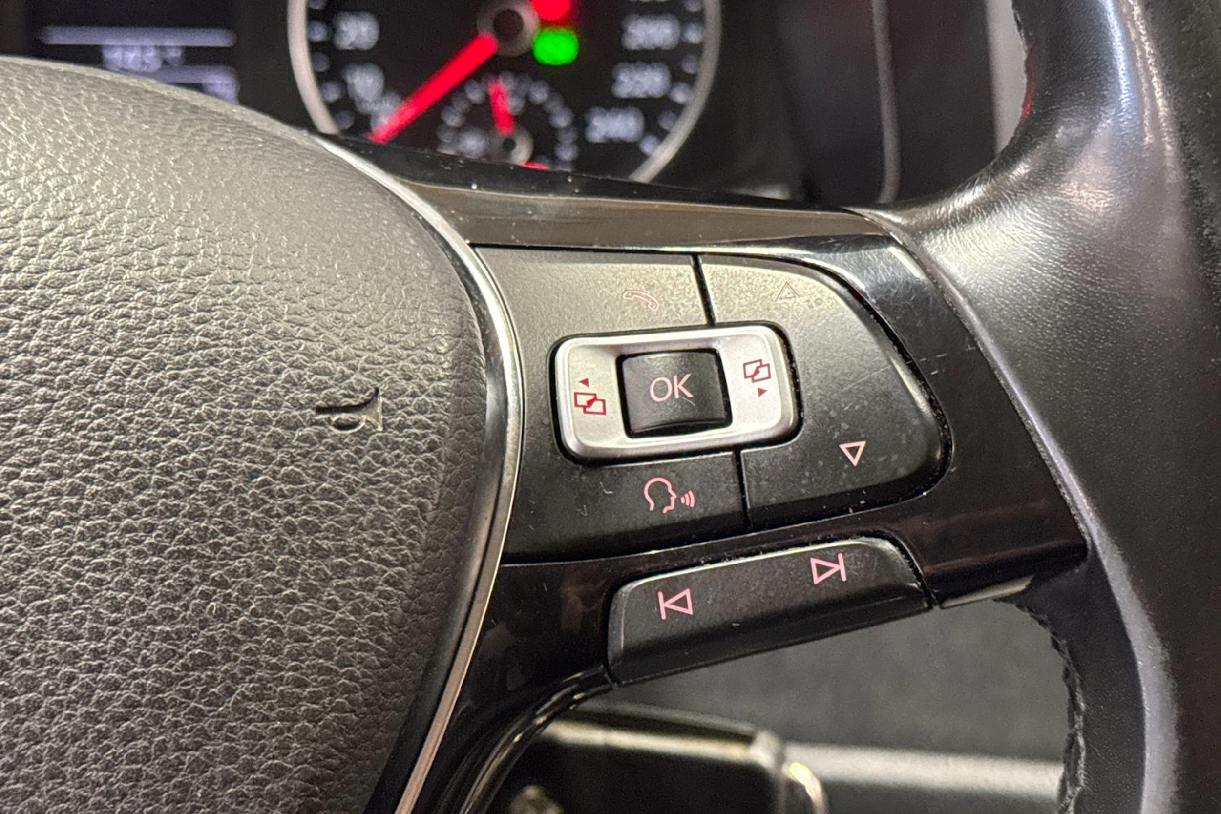 valkoinen Volkswagen Transporter 2017 kuva 14.