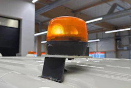 valkoinen Volkswagen Transporter 2017 kuva 20.