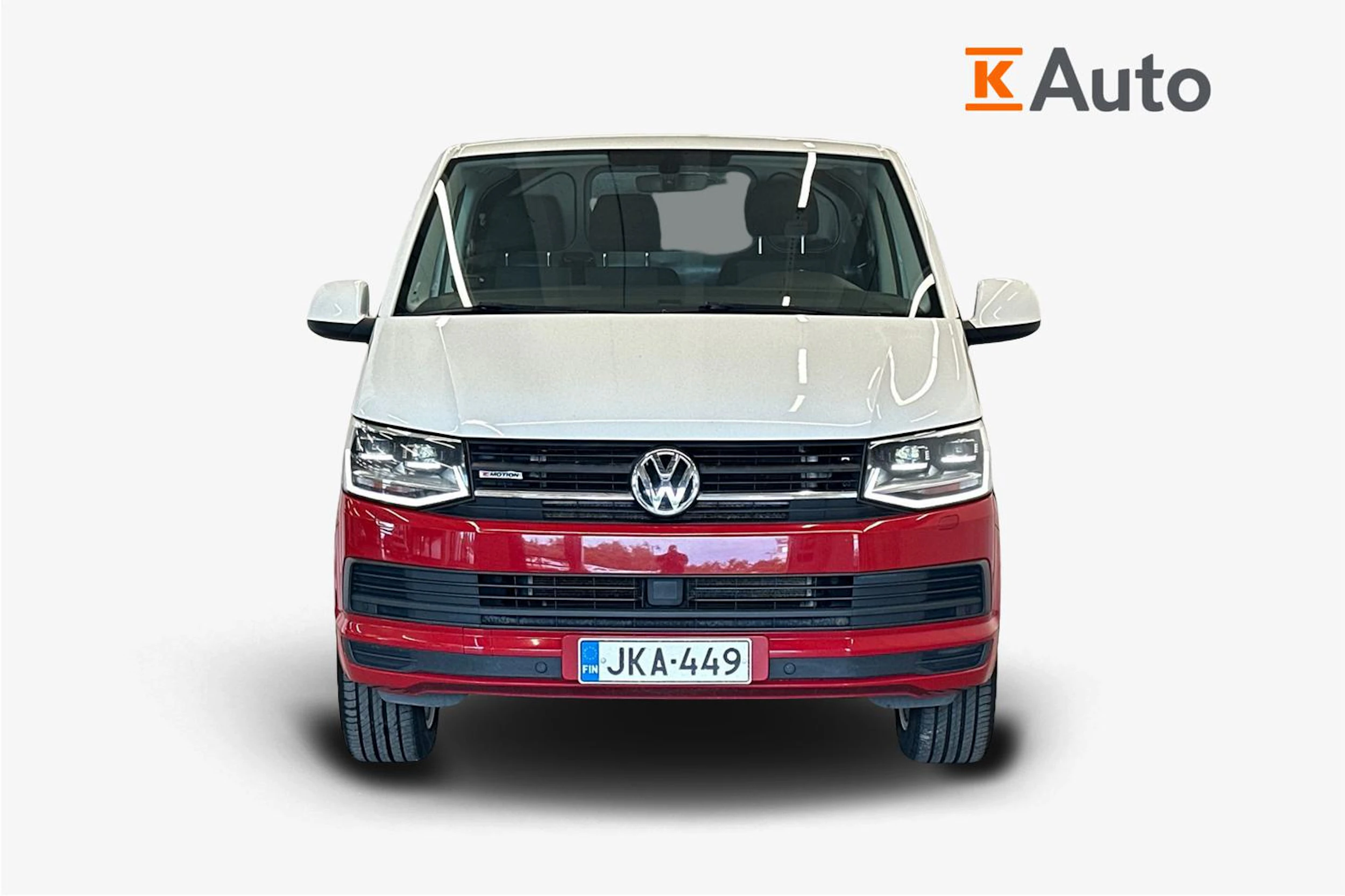 valkoinen Volkswagen Transporter 2016 kuva 4.