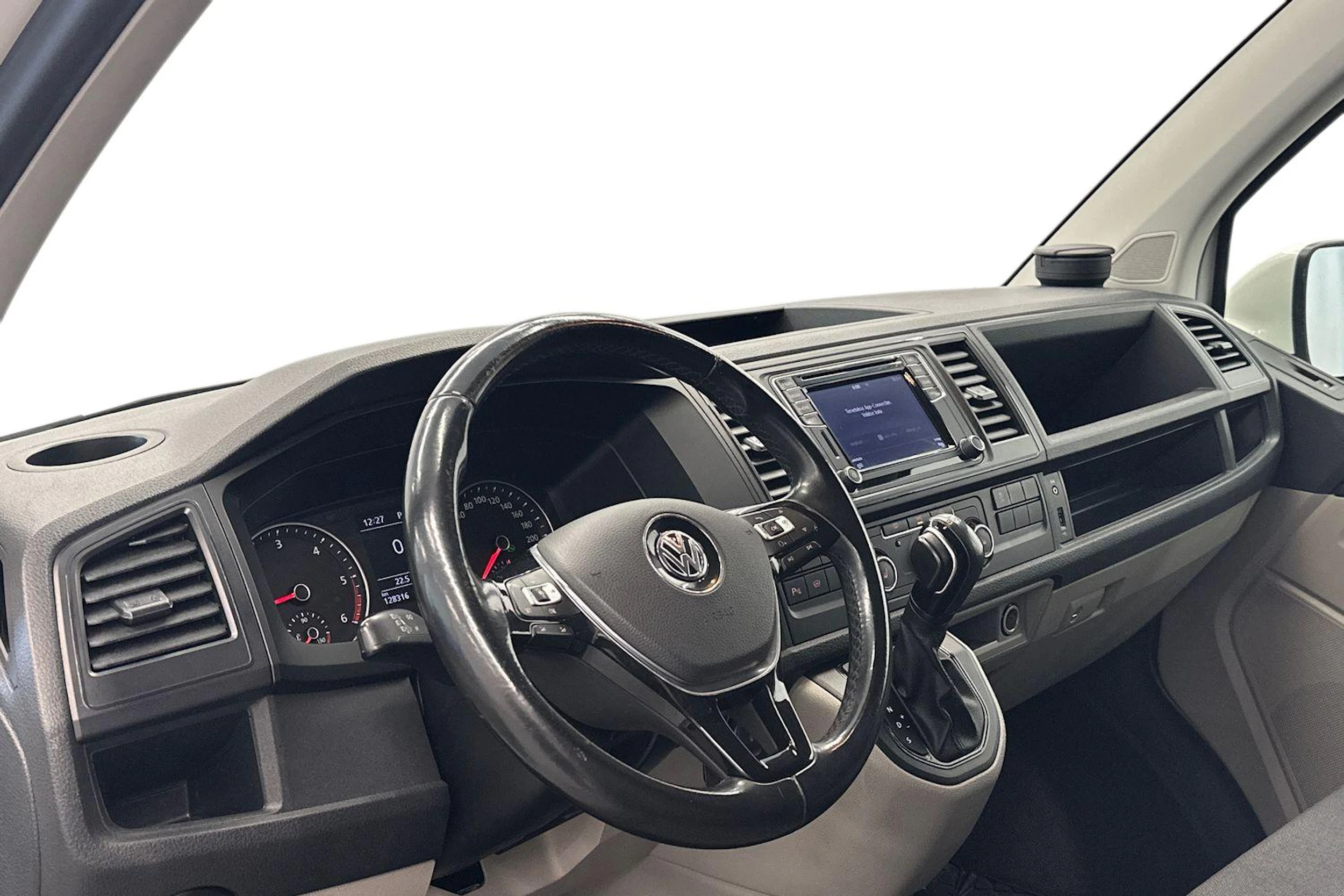 valkoinen Volkswagen Transporter 2016 kuva 6.