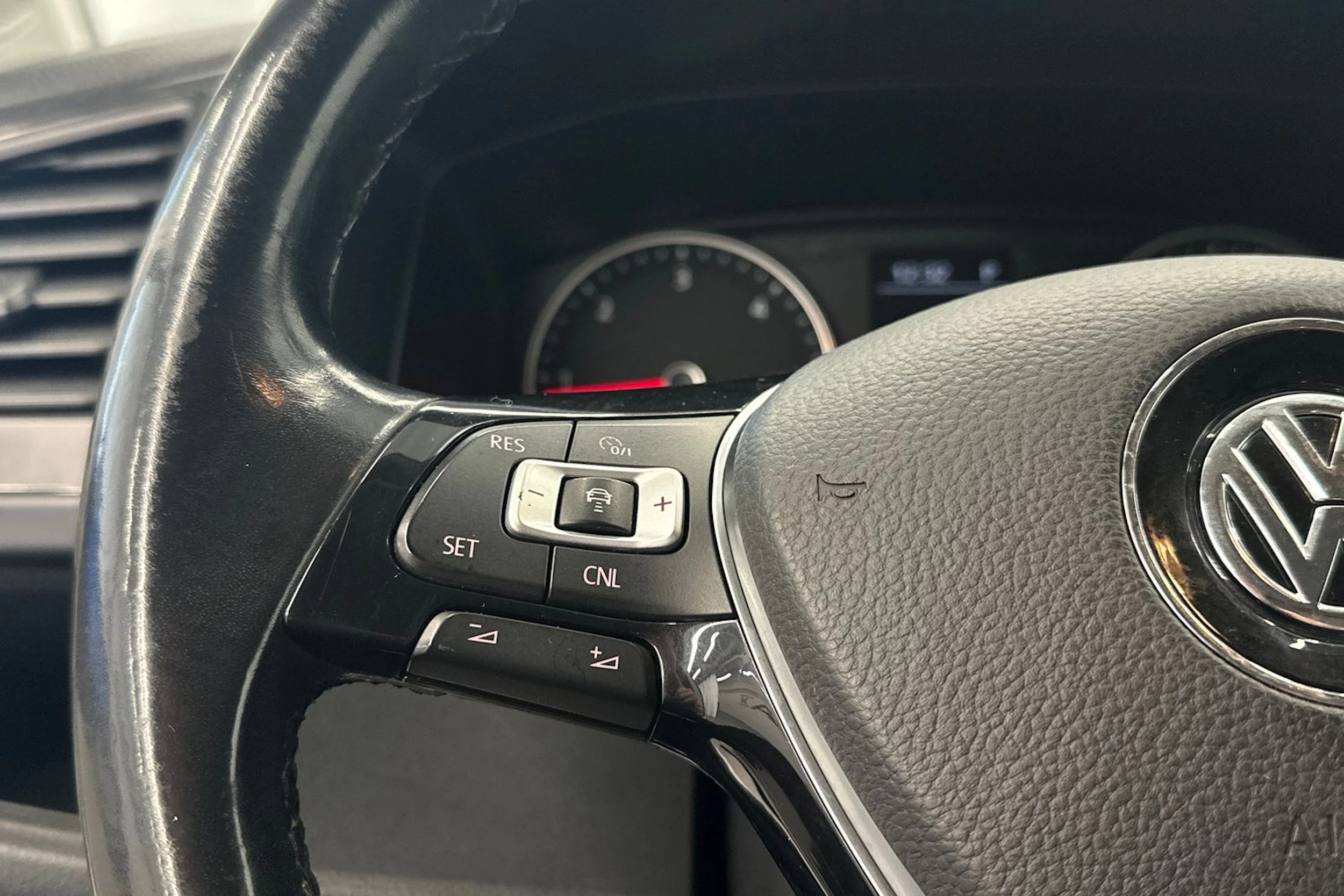 valkoinen Volkswagen Transporter 2016 kuva 12.