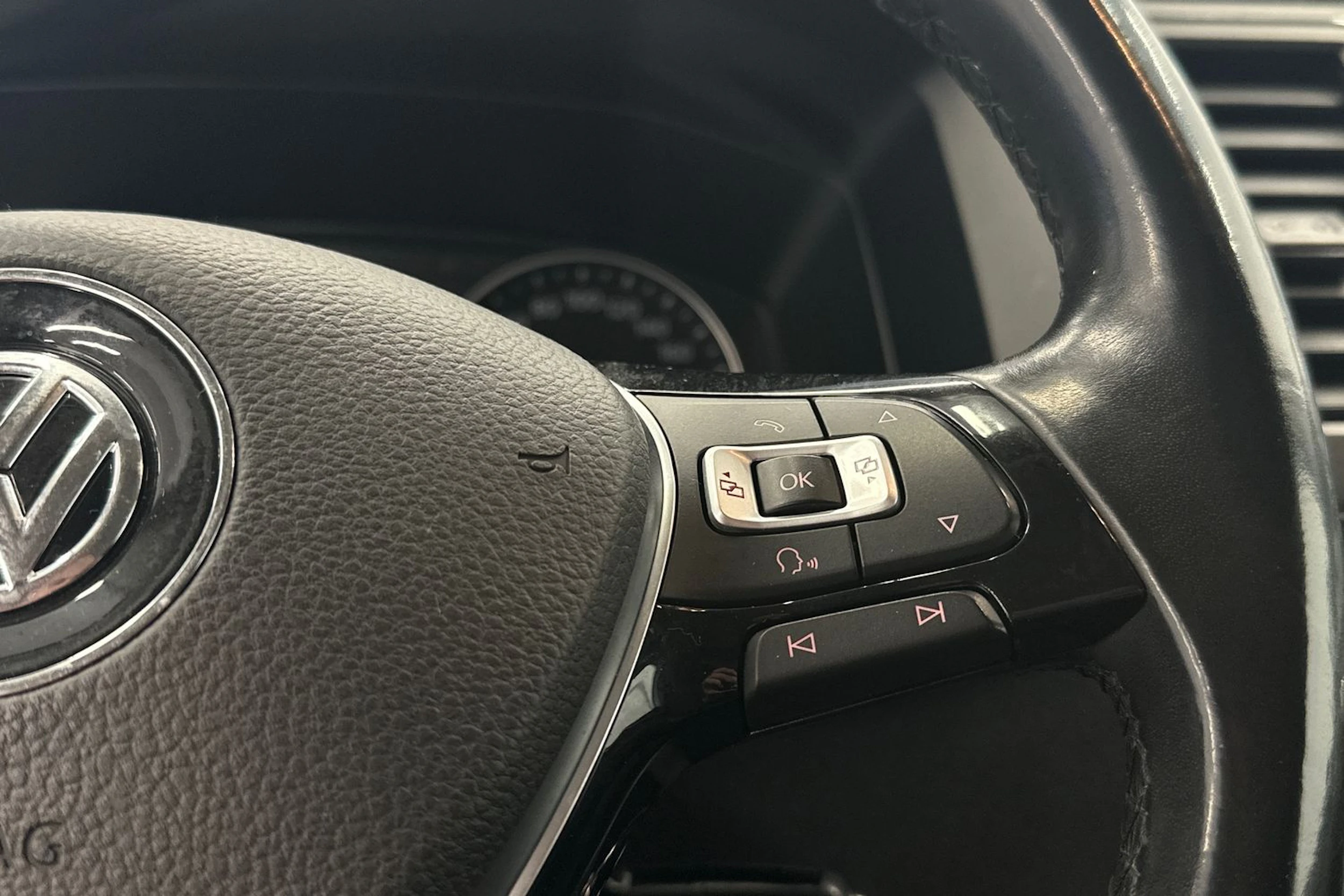 valkoinen Volkswagen Transporter 2016 kuva 13.