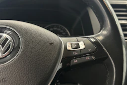 valkoinen Volkswagen Transporter 2016 kuva 13.
