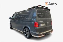 harmaa Volkswagen Transporter 2016 kuva 2.