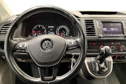 punainen Volkswagen Transporter 2016 kuva 9.