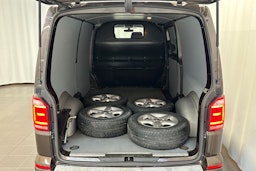 ruskea (beige) Volkswagen Transporter 2016 kuva 14.