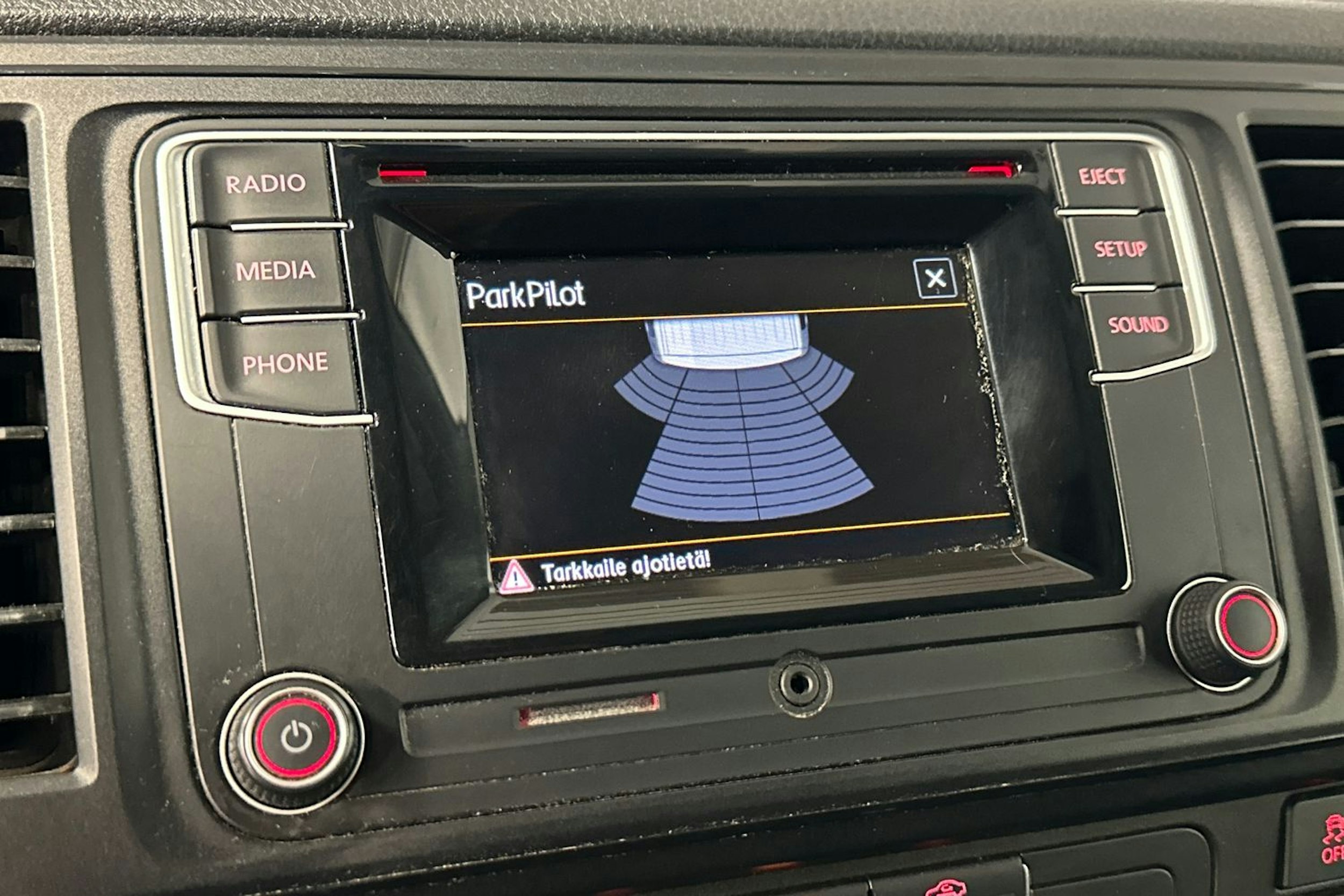 ruskea (beige) Volkswagen Transporter 2016 kuva 18.