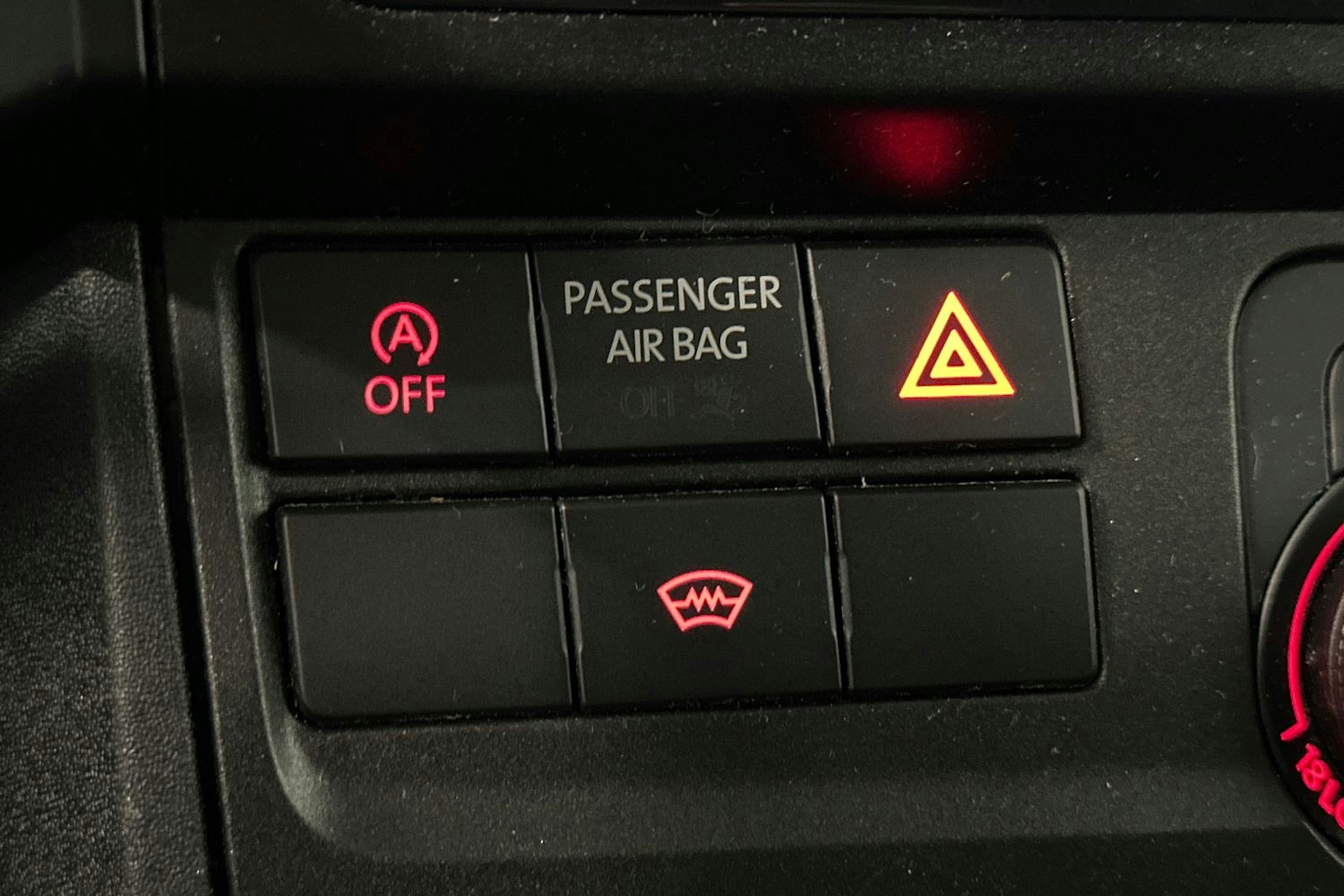 ruskea (beige) Volkswagen Transporter 2016 kuva 20.