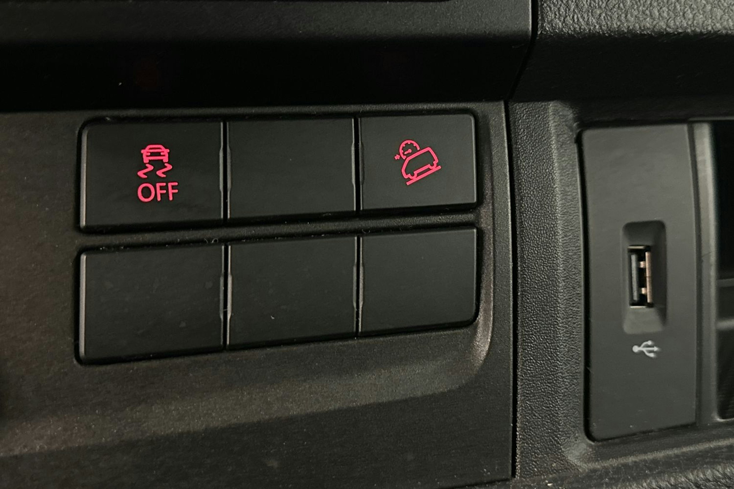 ruskea (beige) Volkswagen Transporter 2016 kuva 22.