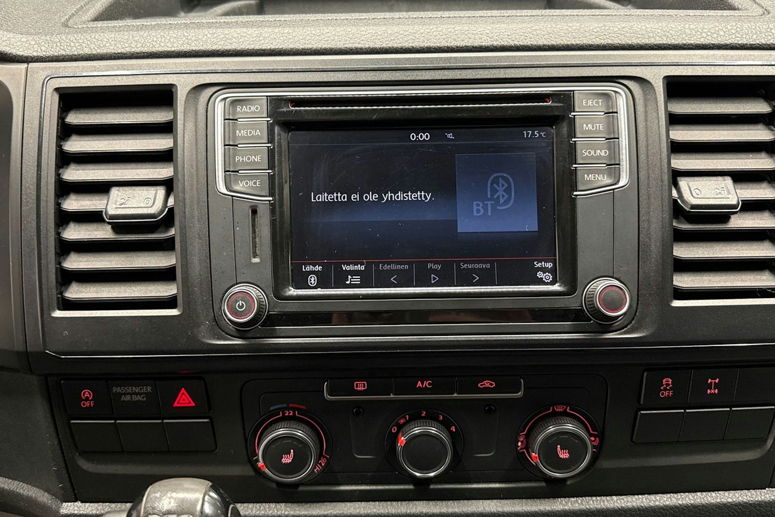 Ruskea (beige) Volkswagen TRANSPORTER 2016 kuva 14.