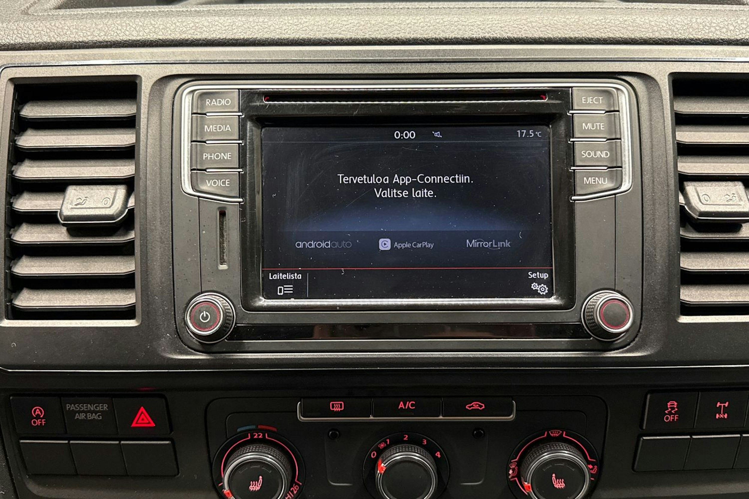 Ruskea (beige) Volkswagen TRANSPORTER 2016 kuva 15.