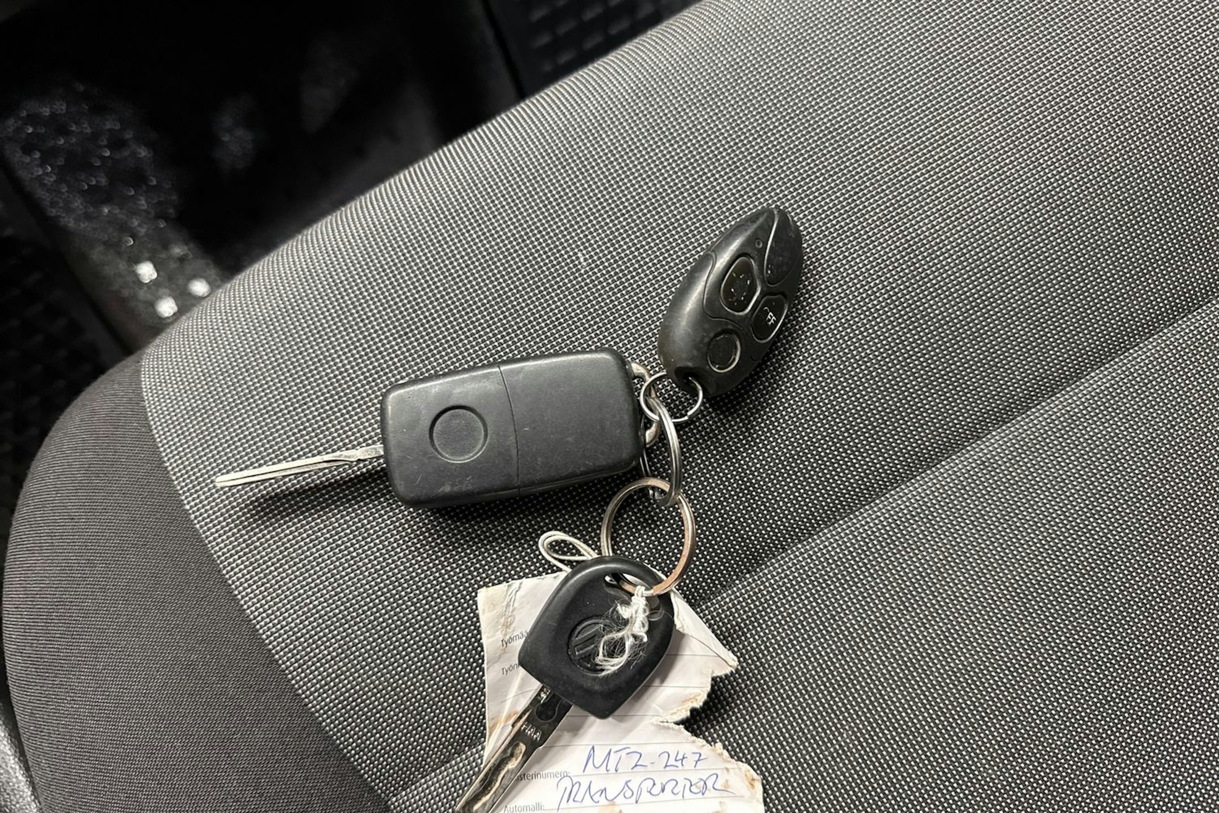 Ruskea (beige) Volkswagen TRANSPORTER 2016 kuva 17.