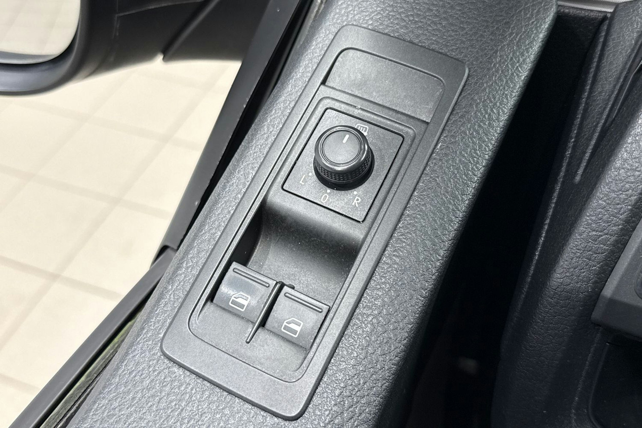 Ruskea (beige) Volkswagen TRANSPORTER 2016 kuva 19.