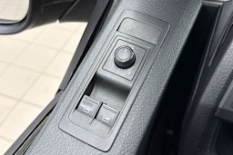 Ruskea (beige) Volkswagen TRANSPORTER 2016 kuva 19.