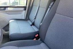 harmaa Volkswagen Transporter 2016 kuva 8.