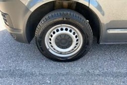 harmaa Volkswagen Transporter 2016 kuva 9.