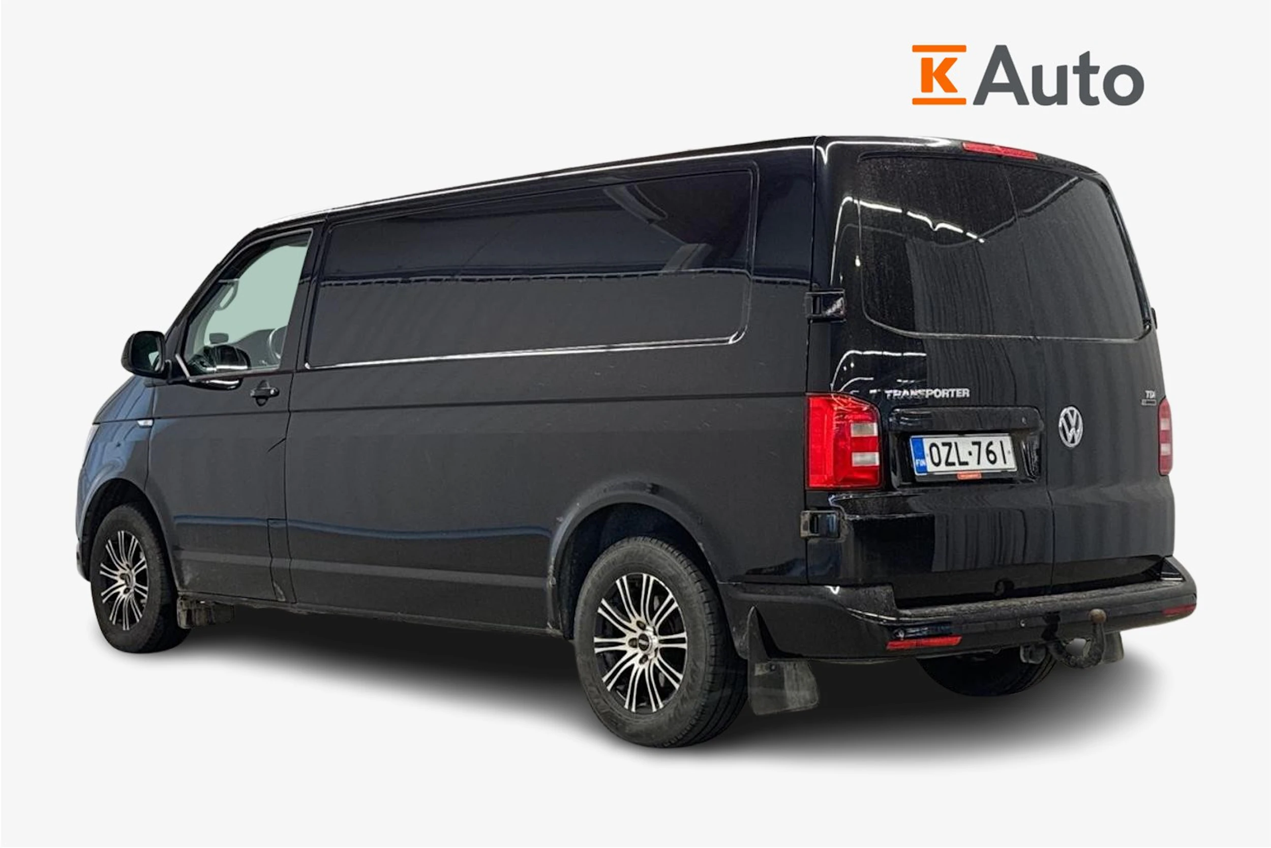musta Volkswagen Transporter 2016 kuva 2.