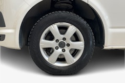 valkoinen Volkswagen Transporter 2016 kuva 11.