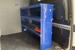 valkoinen Volkswagen Transporter 2016 kuva 16.