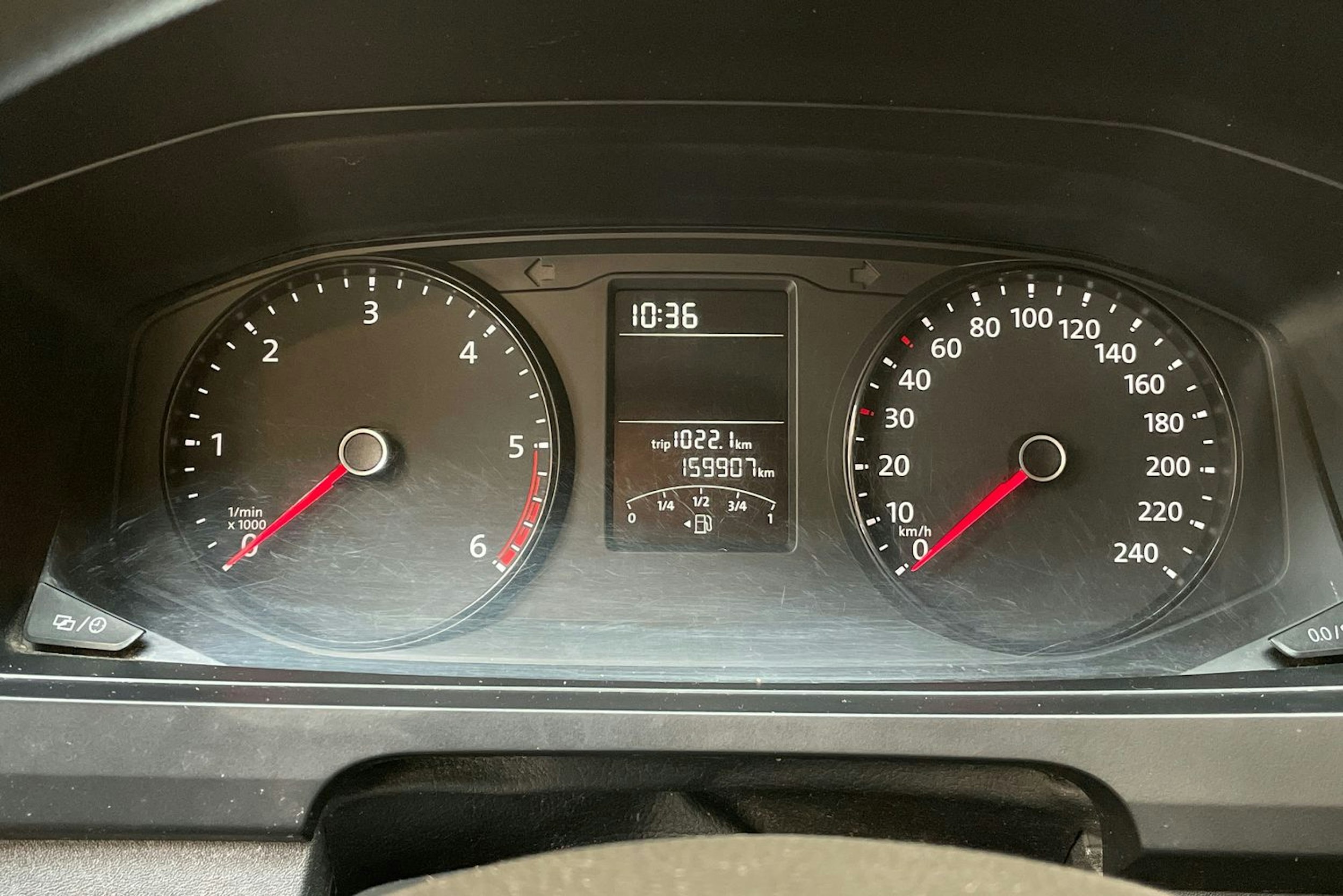 valkoinen Volkswagen Transporter 2016 kuva 17.