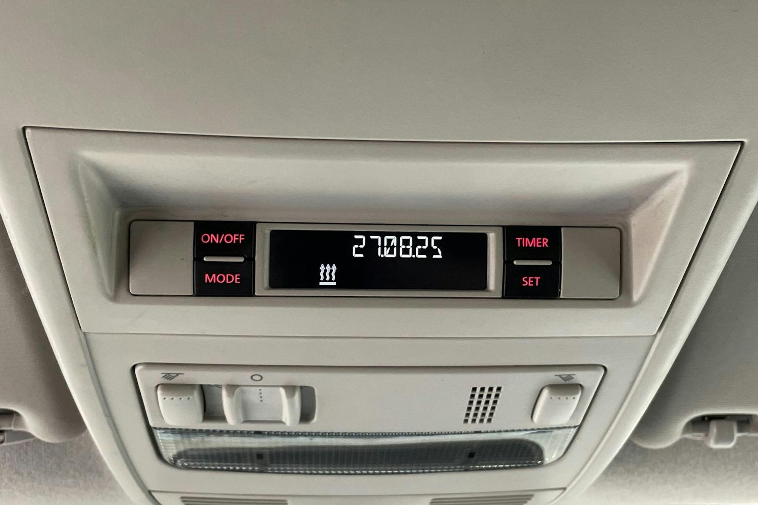 valkoinen Volkswagen Transporter 2016 kuva 21.