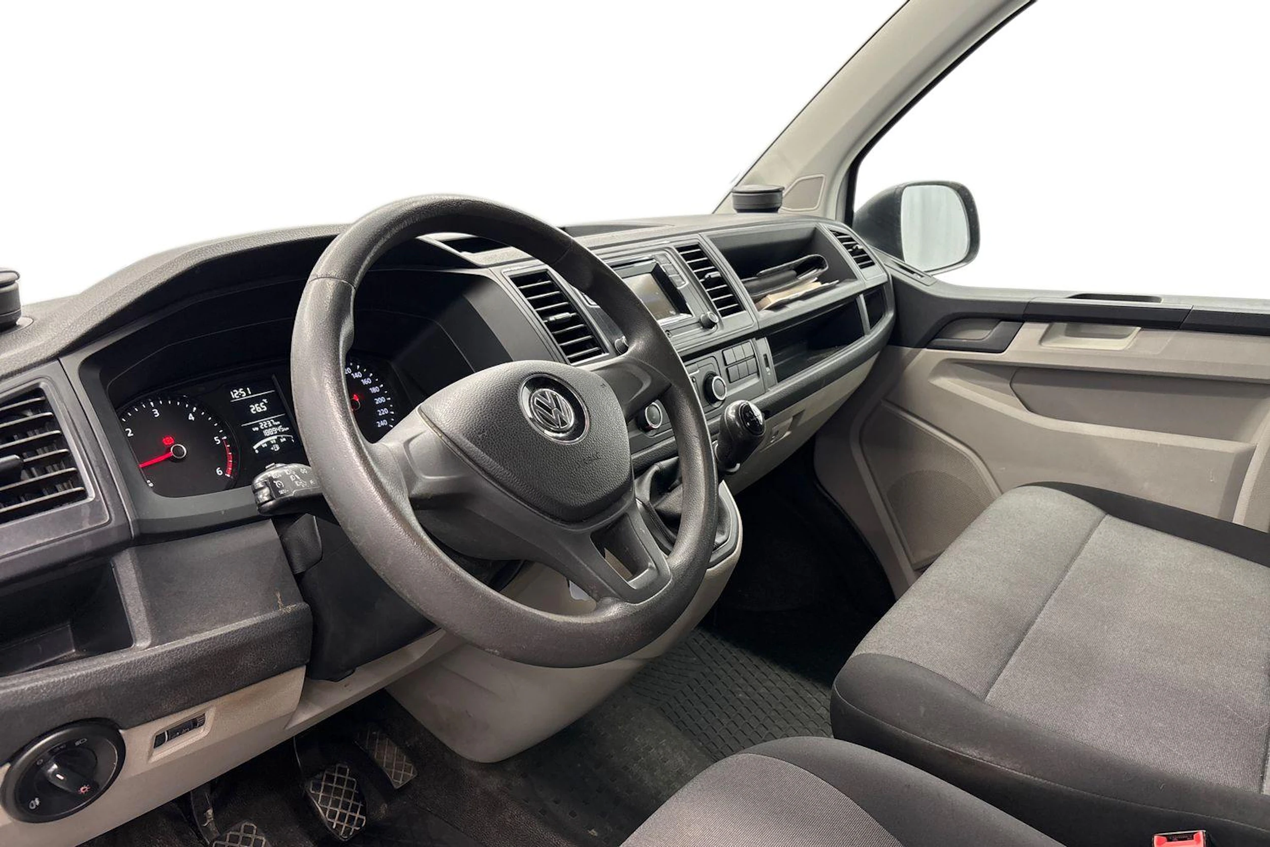 valkoinen Volkswagen Transporter 2016 kuva 6.