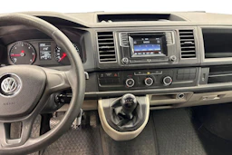 valkoinen Volkswagen Transporter 2016 kuva 7.